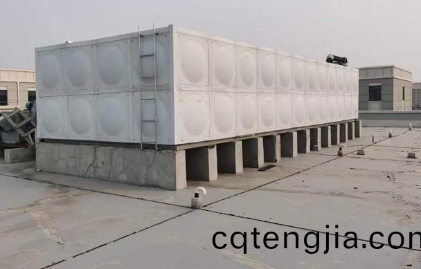 不(bu)鏽(xiu)鋼(gang)水箱