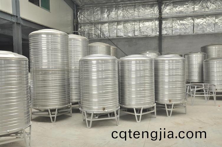 圓(yuan)柱(zhu)形(xing)不鏽(xiu)鋼(gang)水箱