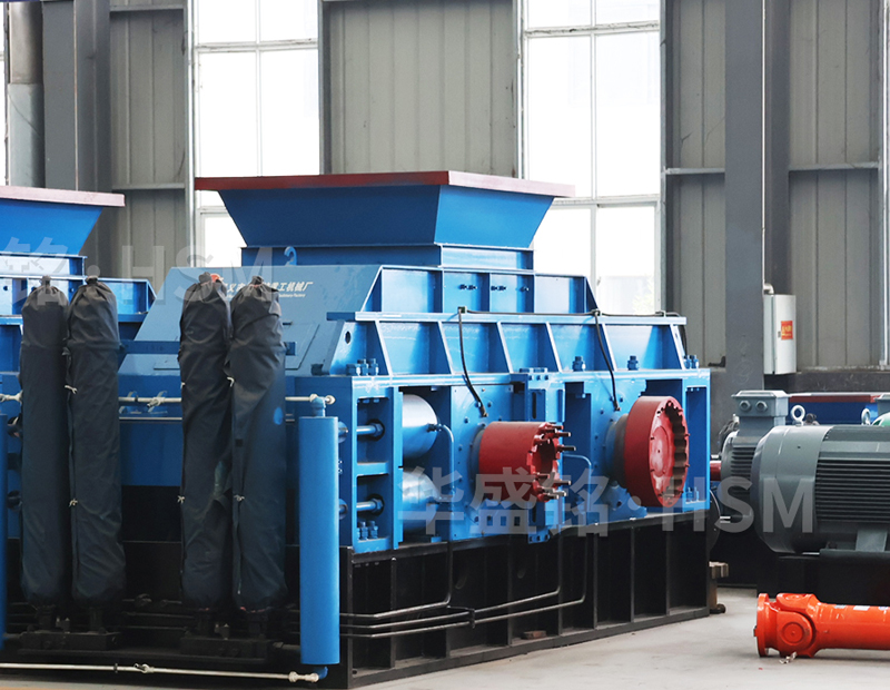 2010大型(xing)對輥(gun)製砂(sha)機(ji)