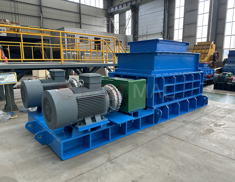 瀝(li)青廢(fei)料破碎機(ji)