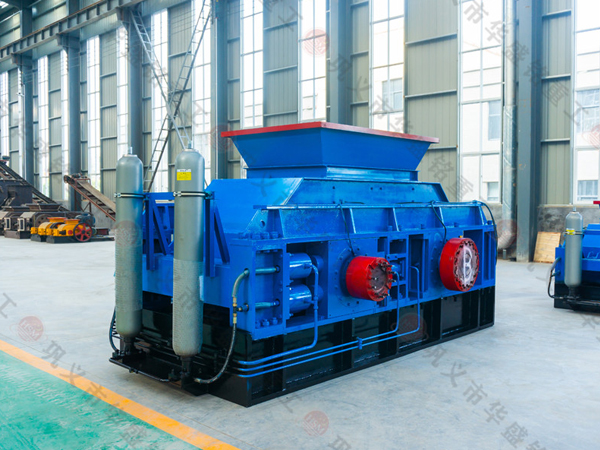 碳(tan)材(cai)料(liao)破(po)碎機(ji)
