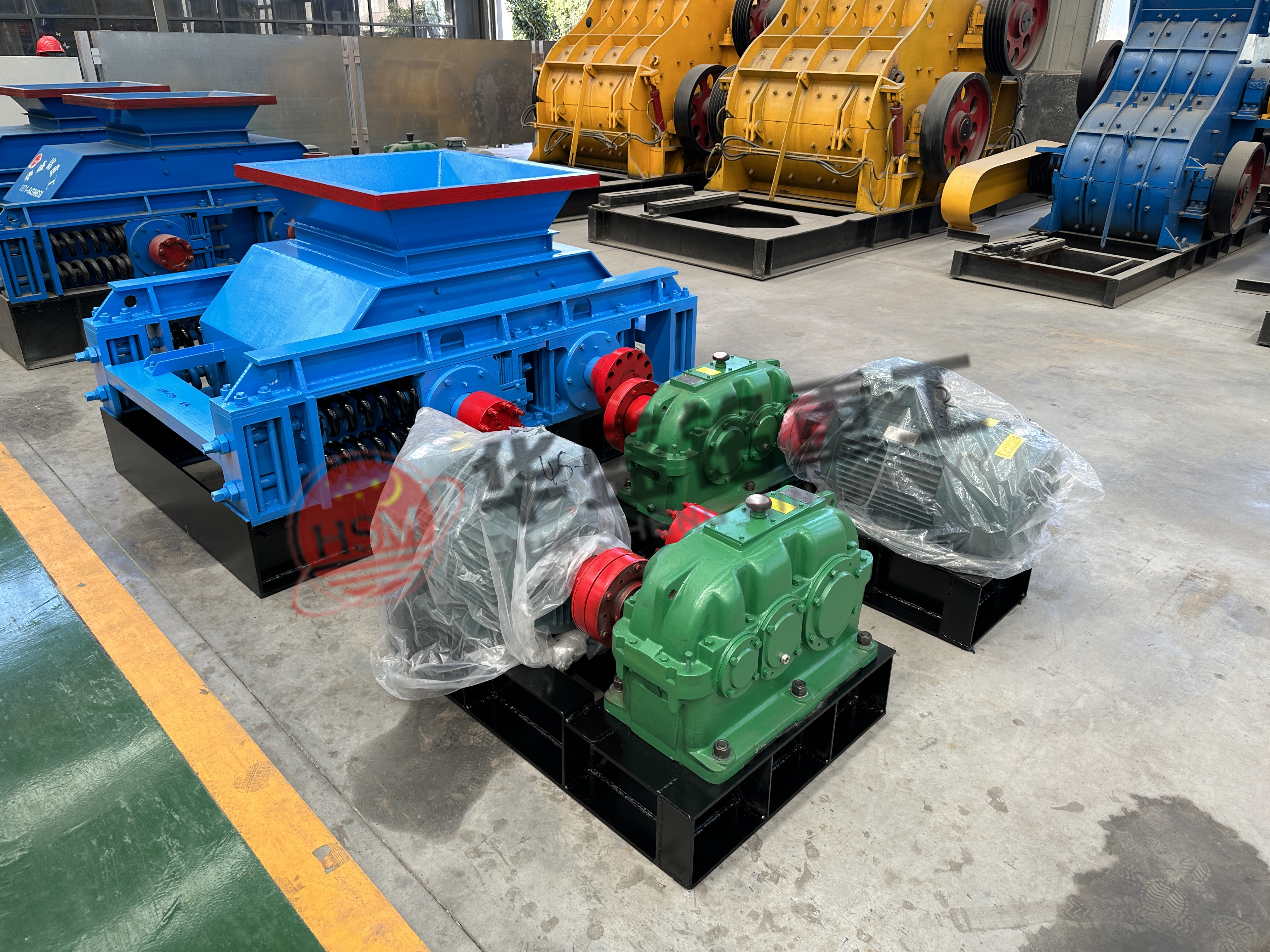 鈦(tai)鐵破(po)碎(sui)機,鐵(tie)鑛破碎機(ji)價格,鈦鐵(tie)雙齒(chi)輥(gun)破(po)碎(sui)機(ji)廠傢,鈦鐵(tie)破碎機型(xing)號(hao)