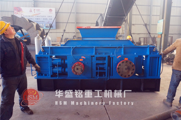 聖戈班明(ming)智選(xuan)擇(ze)華盛銘對(dui)輥破碎(sui)機(ji)