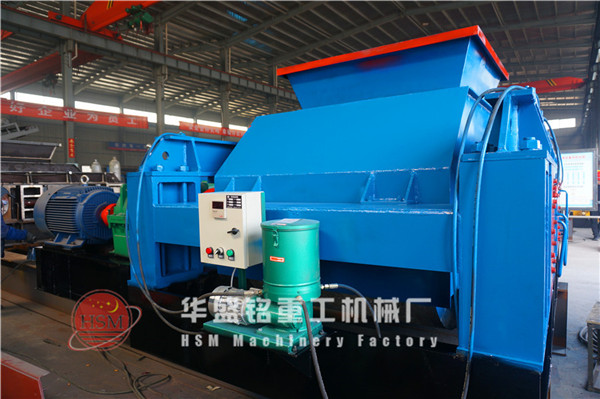 雙齒輥破碎機現(xian)場圖