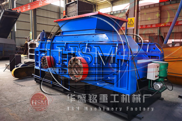 對輥破碎機(ji)圖(tu)片
