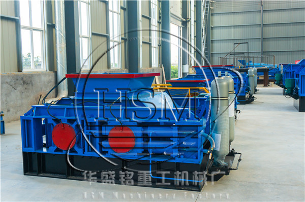 對(dui)輥(gun)破碎(sui)機